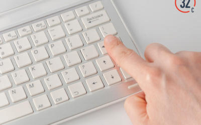 Social Media + Blogging: Approach it With “FEAR”